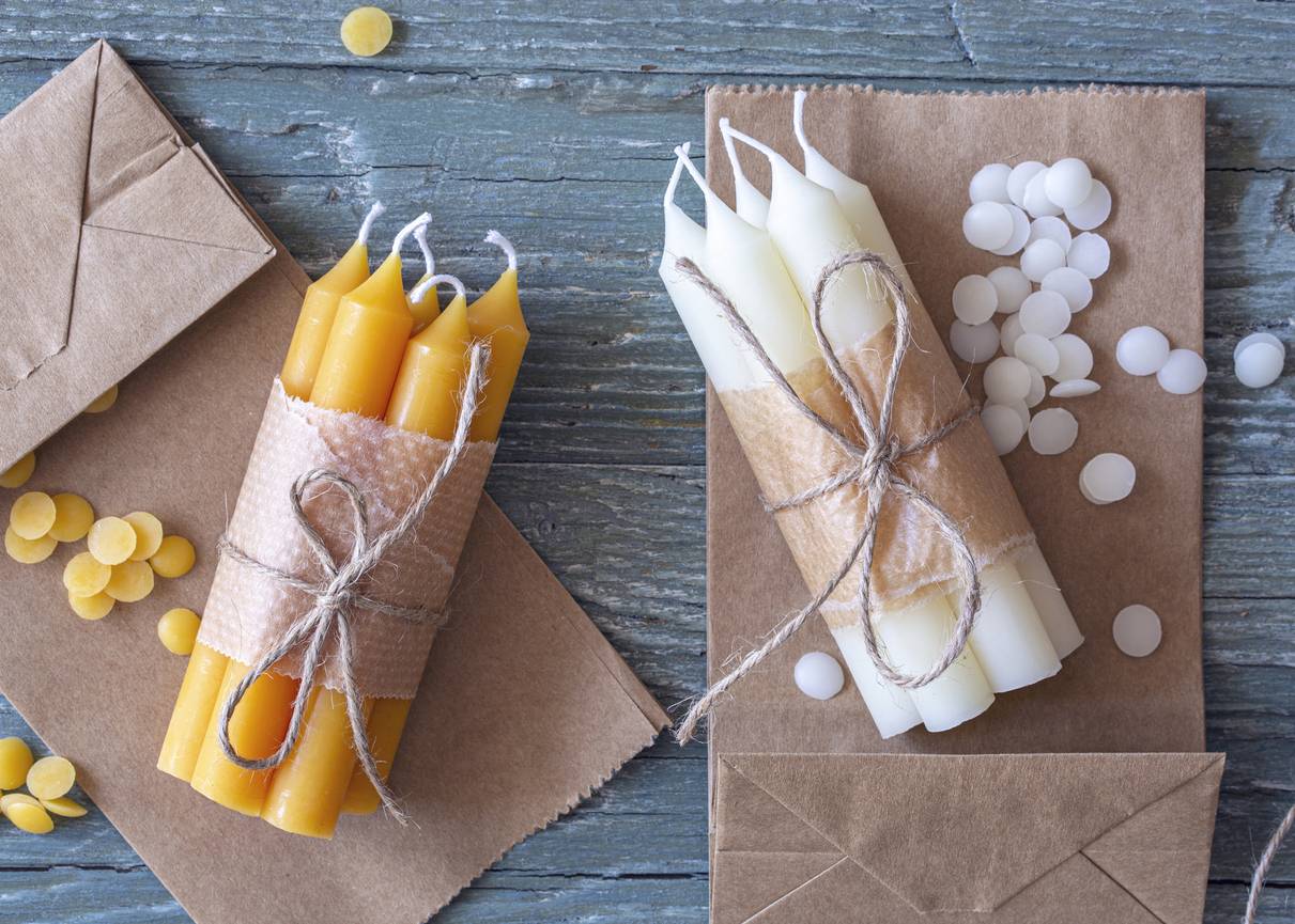 Bougies réalisées avec de la cire d'abeille