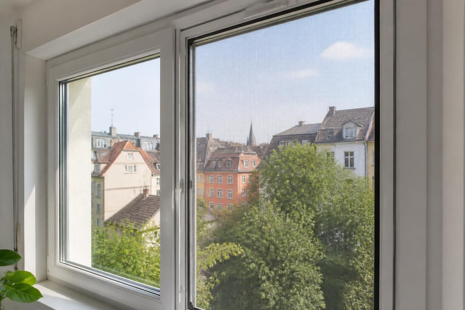 moustiquaire pour fenetre sans percage lalternative discrete et ideale pour la location 1 dĂ©couvrez la moustiquaire pour fenĂȘtre sans perçage, une solution discrĂšte et pratique, parfaite pour les locations. facile Ă installer, elle protĂšge efficacement contre les insectes sans abĂźmer vos fenĂȘtres.